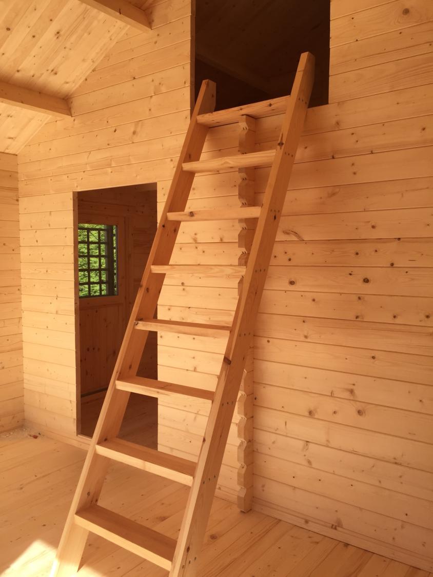 BERLIN Kolonihavehus eller fritidshus i træ PETER-HOLMBERG 