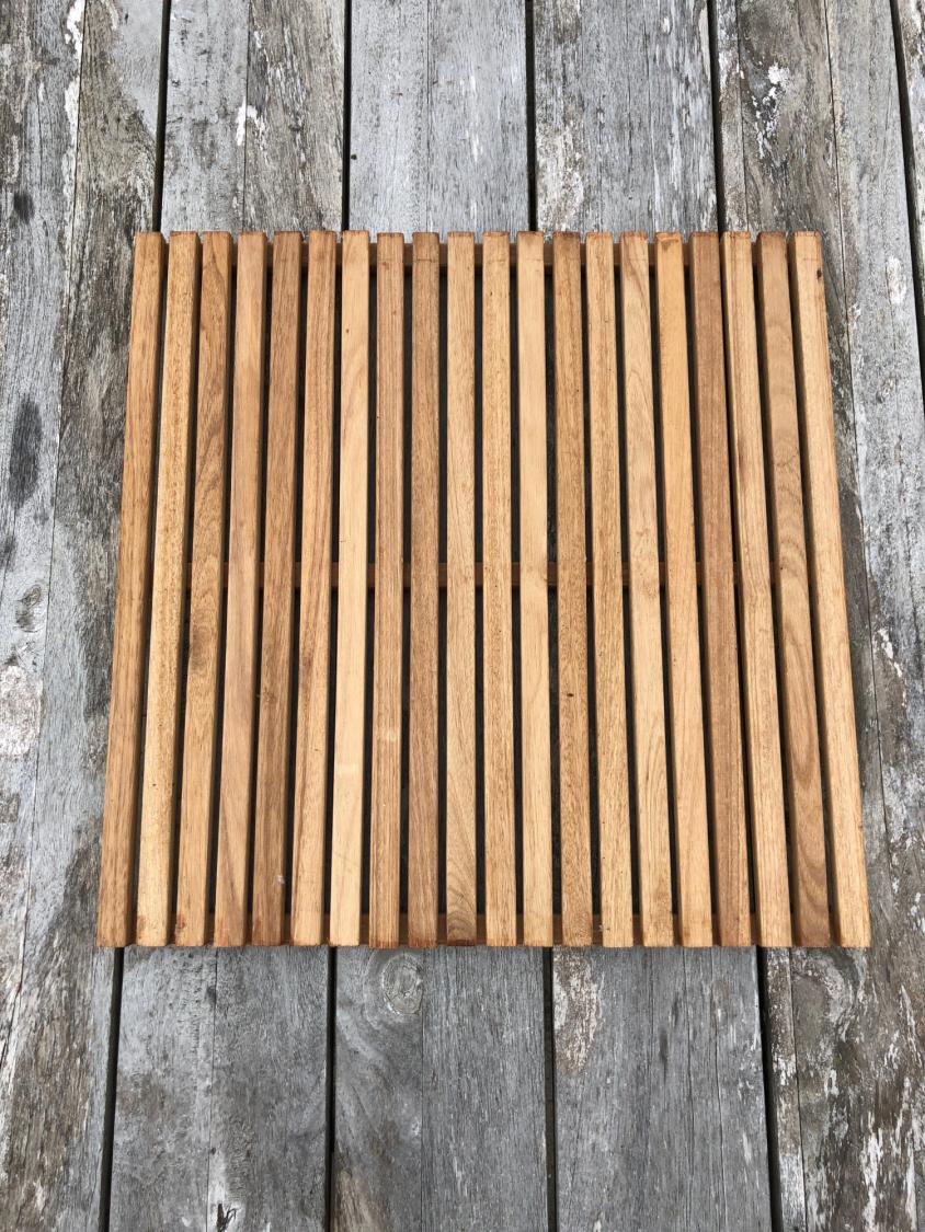 Bangkirai Hårdttræs terrassefliser i 100 x 100 cm PETER-HOLMBERG.DK 