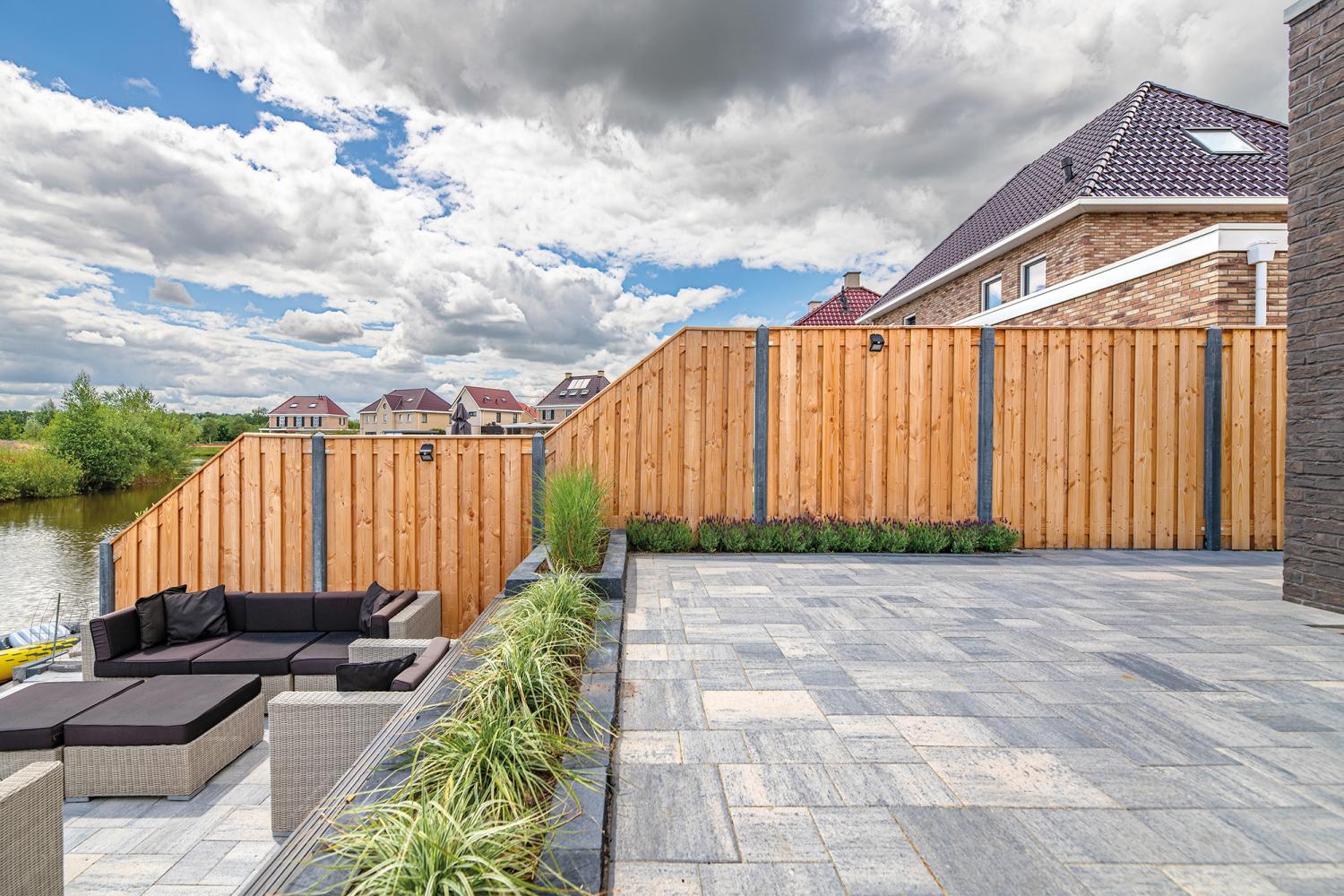  Mellem H Betonstolper 10 x 10 cm Koks Grå  PETER-HOLMBERG