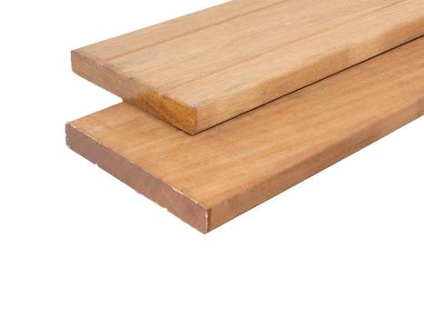 28x190 mm  Bangkirai Terrassebrædder   1 side glat, 1 side 2 x V-Fuge Varianter 