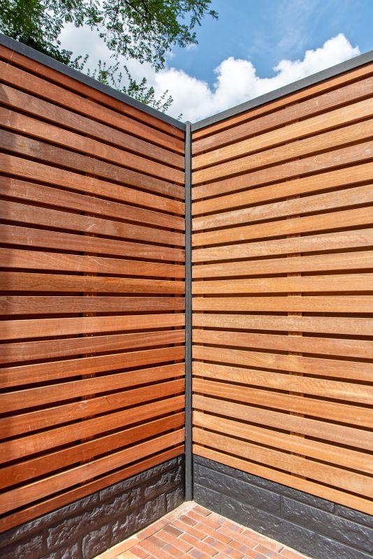  eksklusive havehegn i massivt Bangkirai hårdttræ PETER-HOLMBERG 