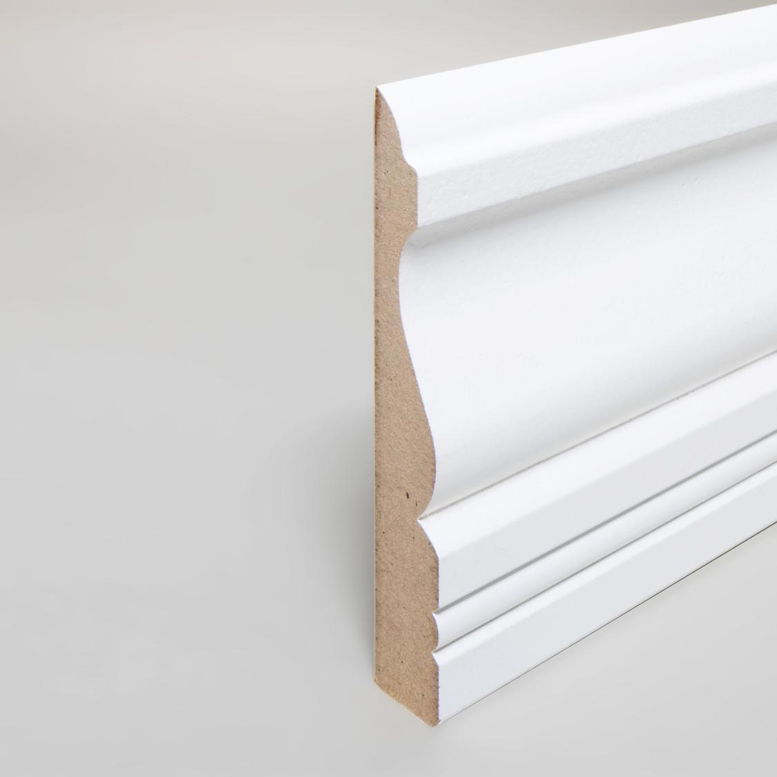 Dekorationsliste 18 x 117 x 2800 mm Hvid MDF Almue  PETER-HOLMBERG