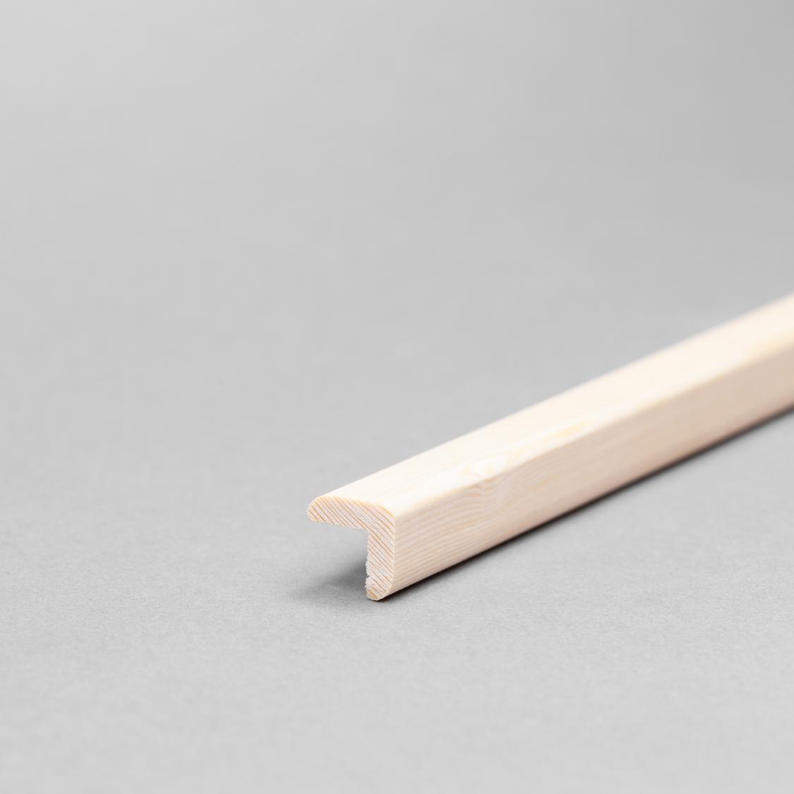 Hjørnelist 15 x 15 mm Fyr PETER-HOLMBERG 