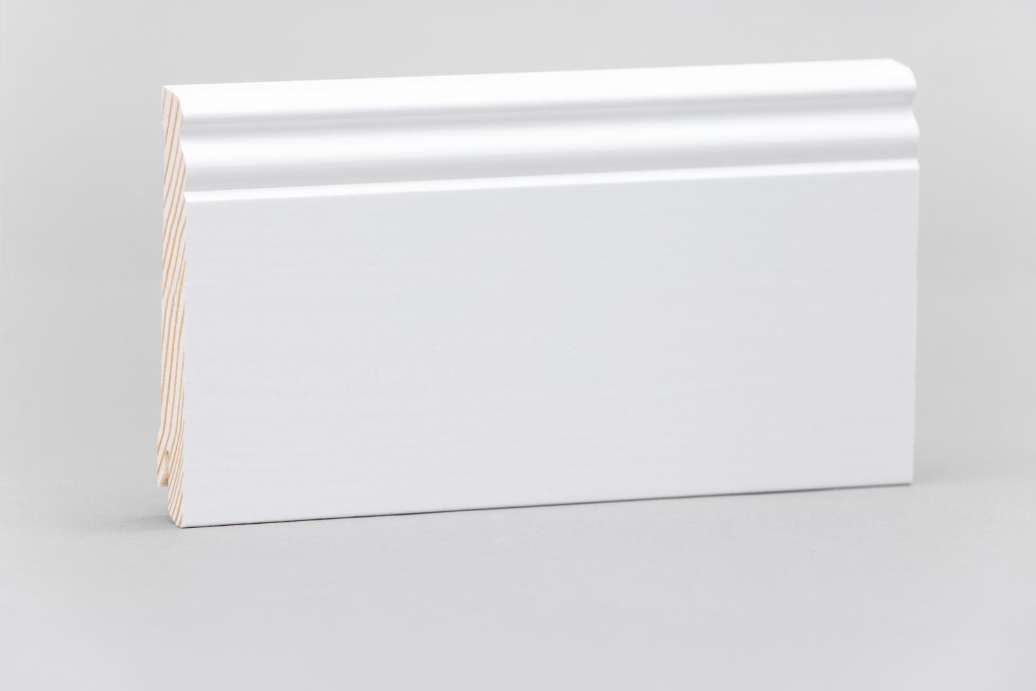 Almue Fodliste Fyr 18 x 96  mm Hvid Ral 9016 Massiv FSC PETER-HOLMBERG 