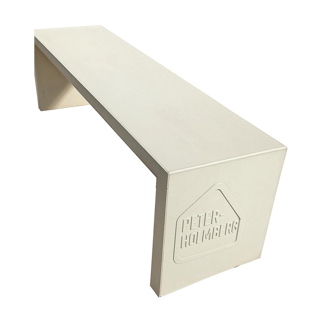 Betonhavebænk   Nu med mulighed for eget logo 3-D 
PETER-HOLMBERG