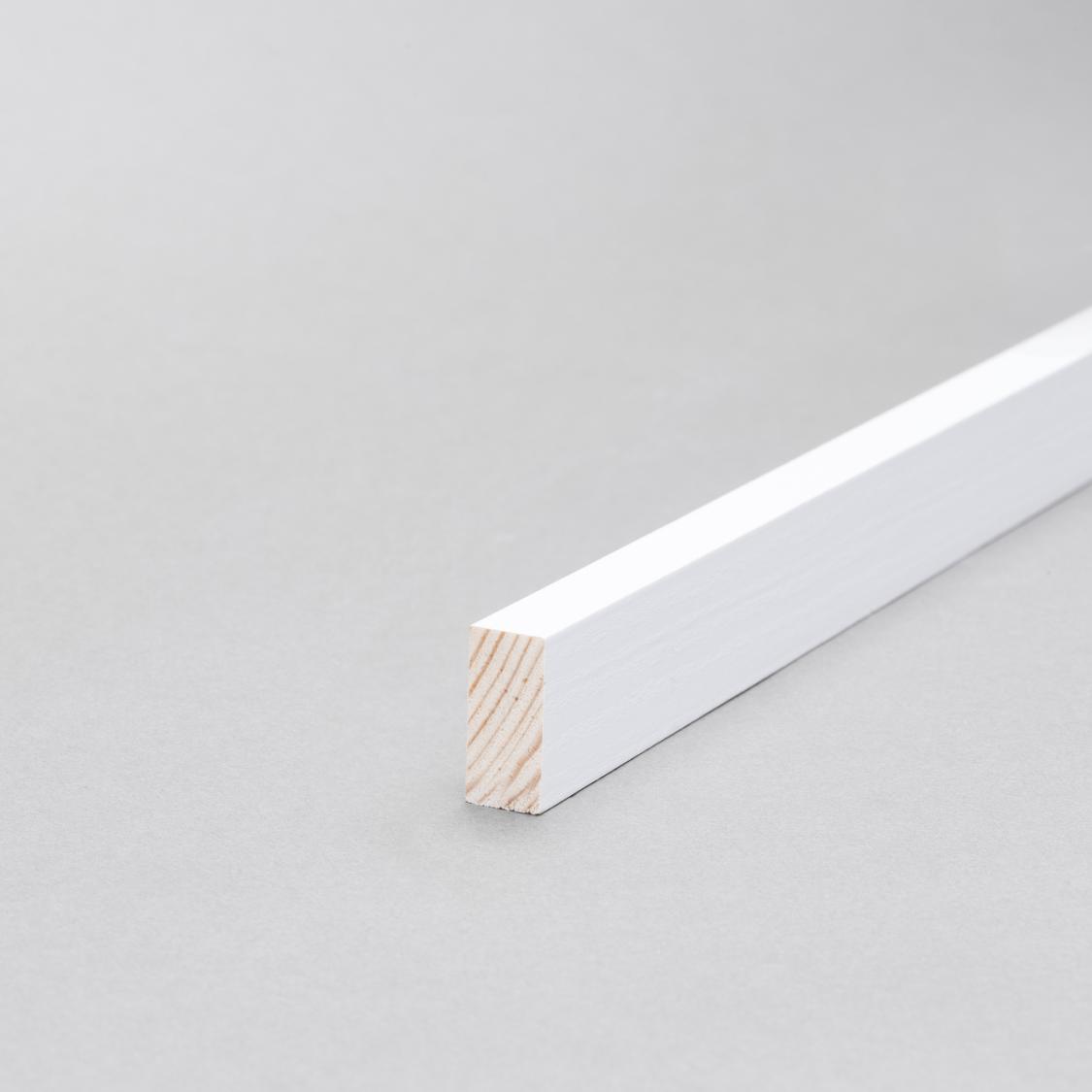 Forrammetræ Hvidmalet 10 × 20 × 900 mm PETER-HOLMBERG